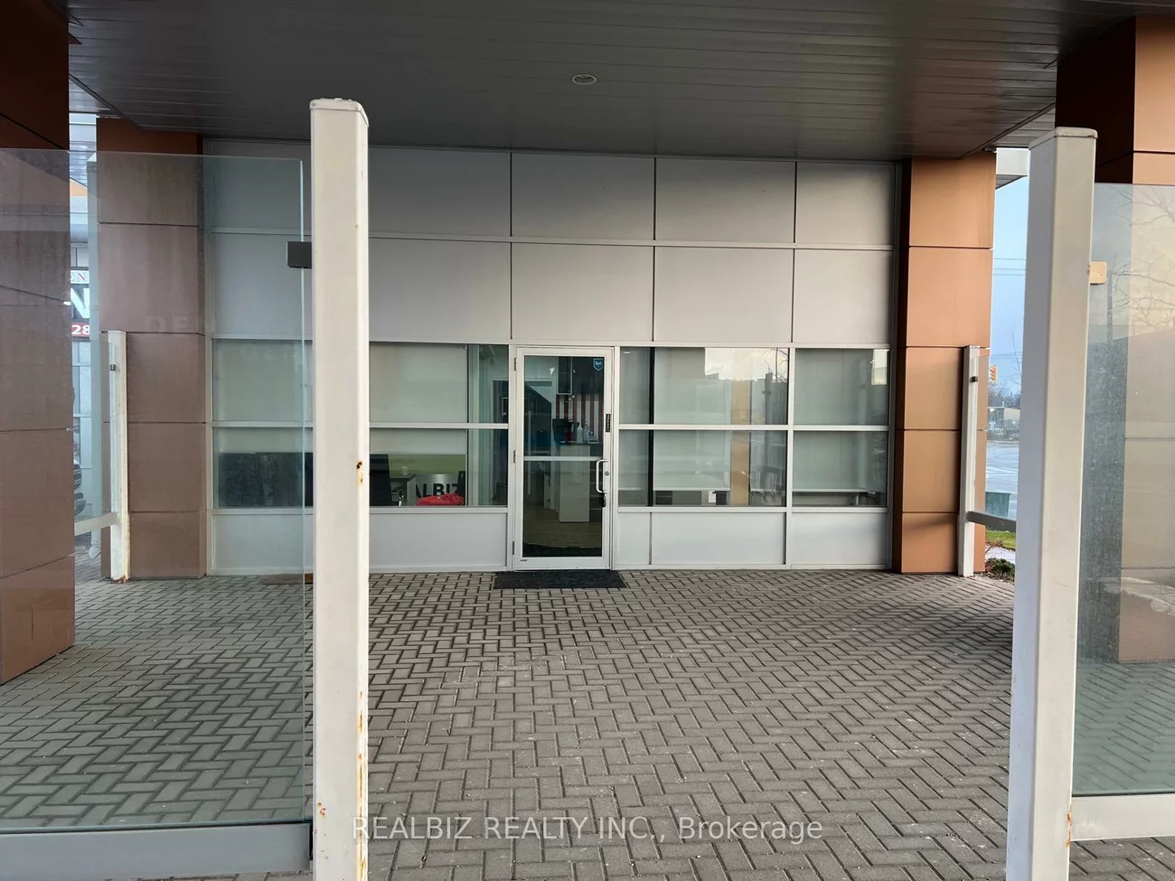 127, Lebovic, Clairlea-Birchmount, Toronto