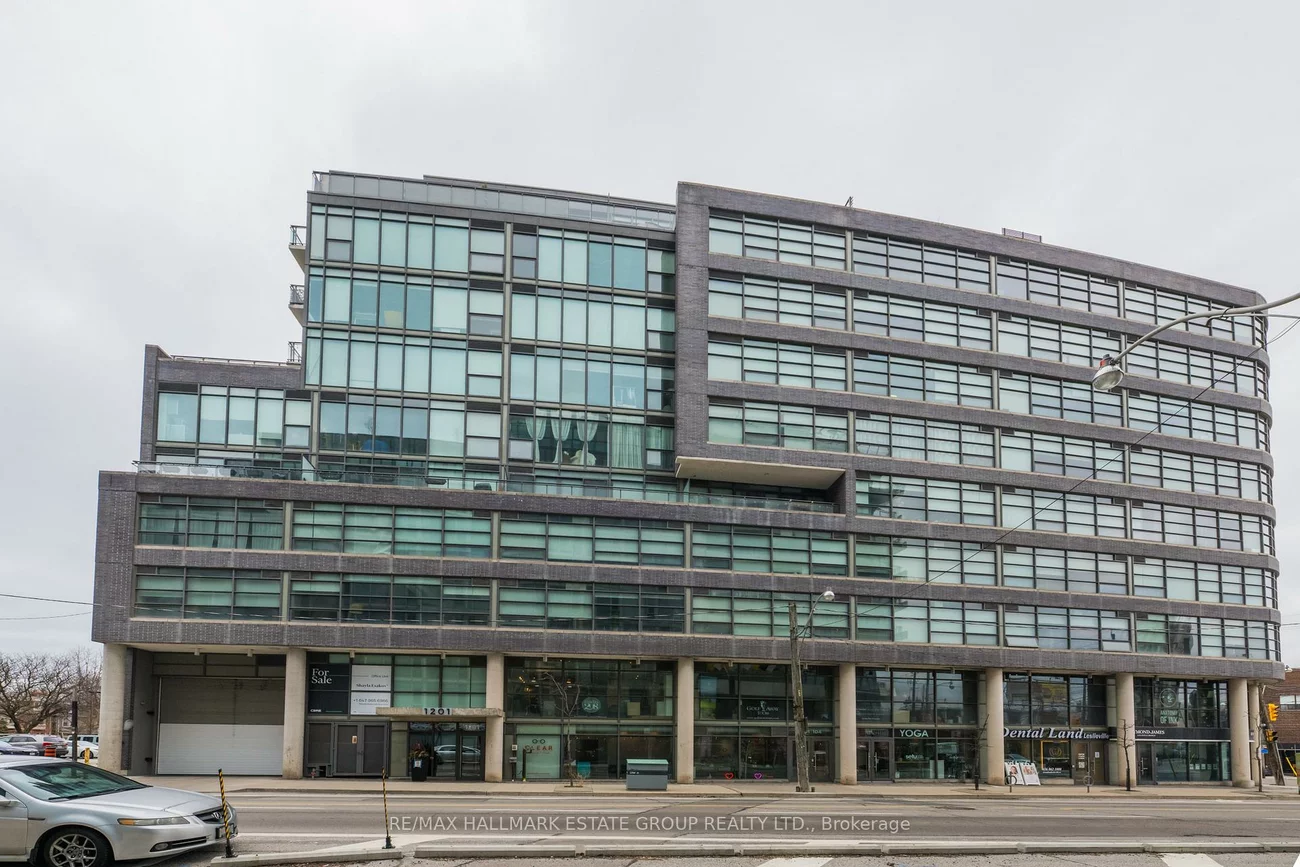 1201, Dundas, South Riverdale, Toronto