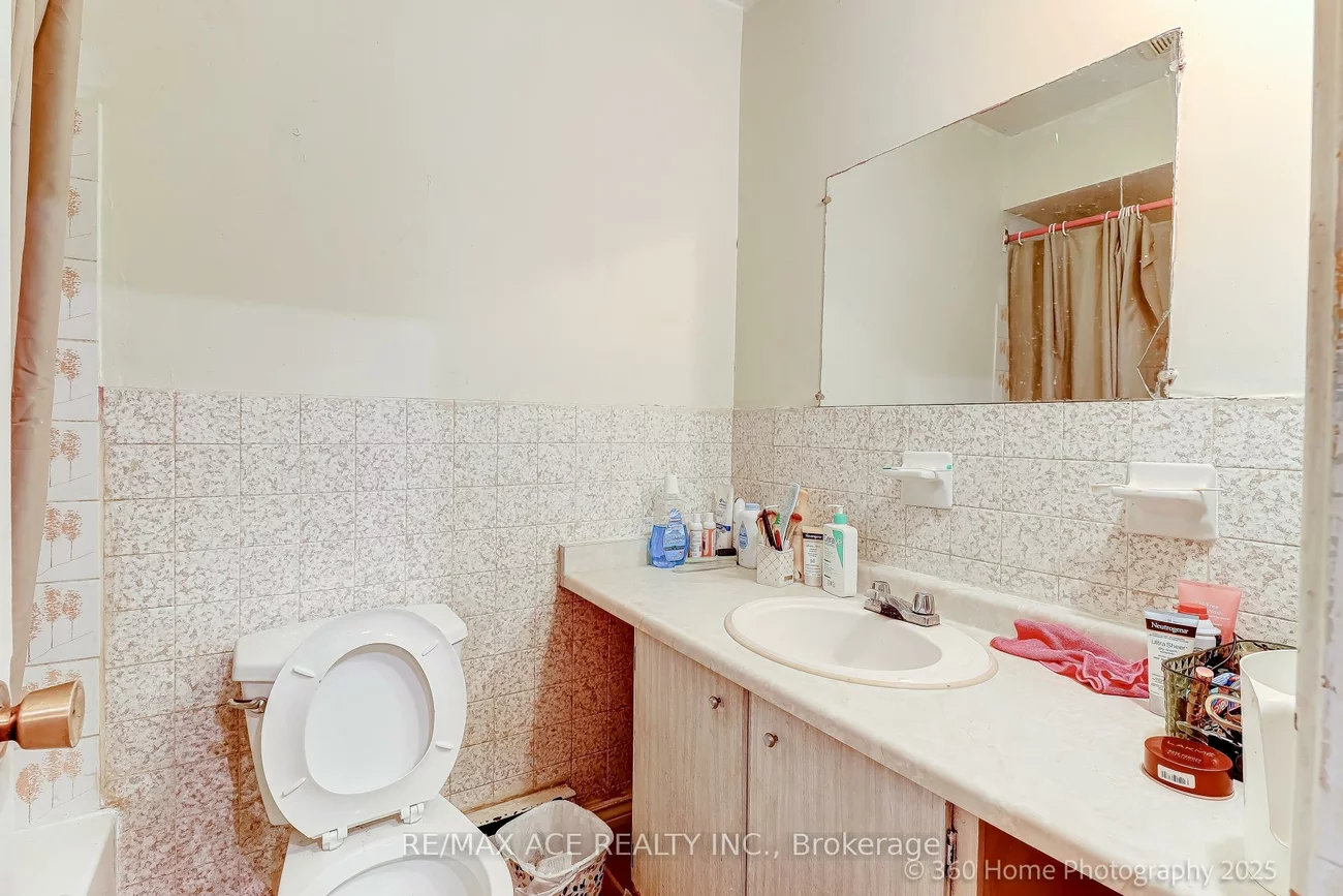426-428, Dawes, O'Connor-Parkview, Toronto