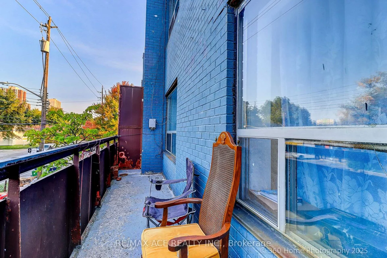 426-428, Dawes, O'Connor-Parkview, Toronto