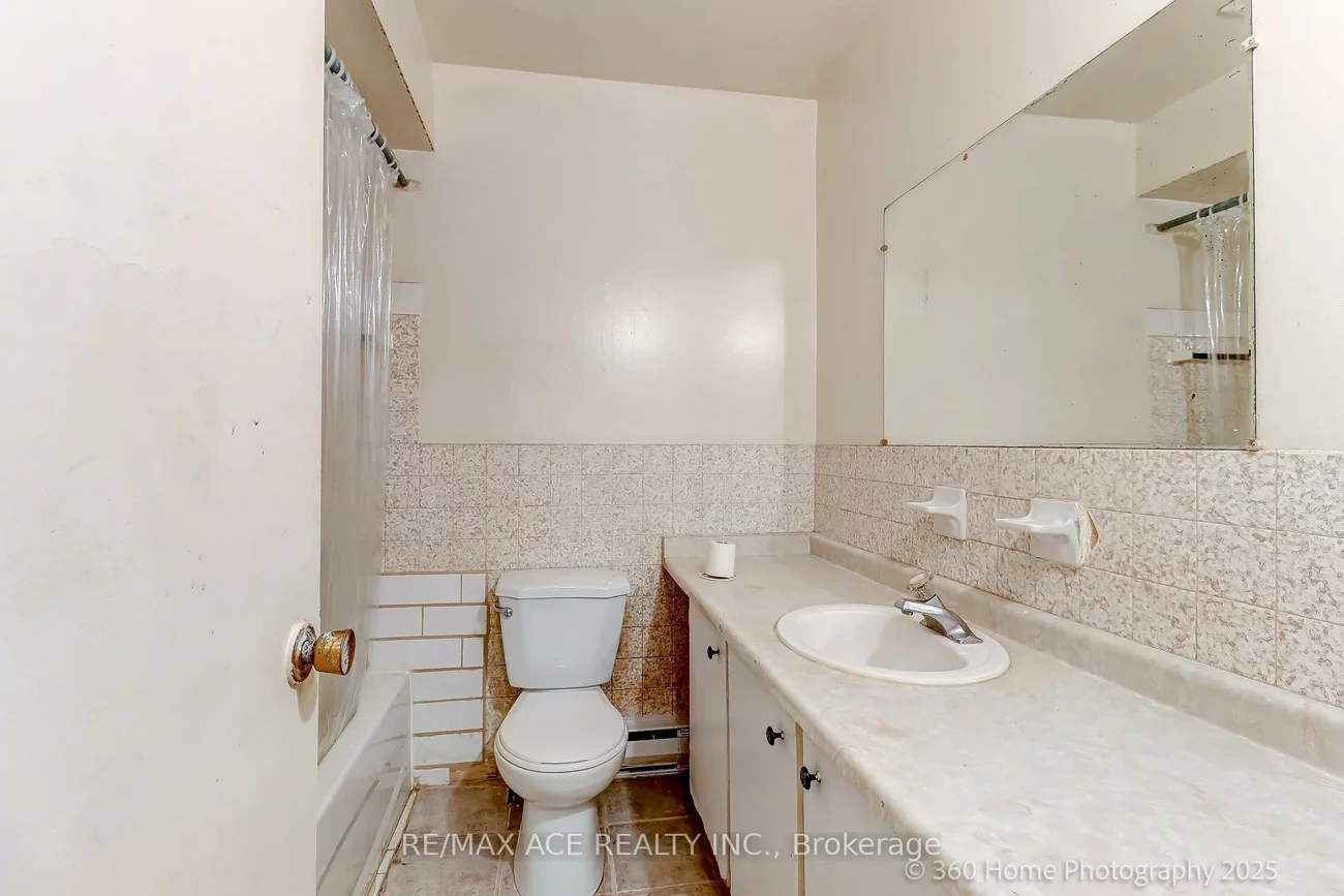 426-428, Dawes, O'Connor-Parkview, Toronto