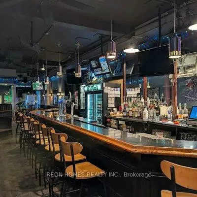 Commercial for sale, 2459, Kingston, Birchcliffe-Cliffside, Toronto