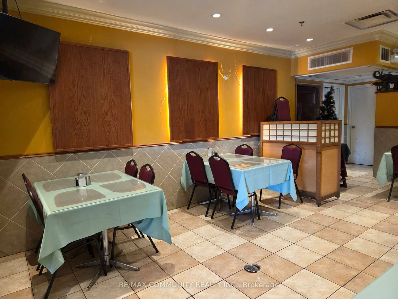 880, Ellesmere, Dorset Park, Toronto