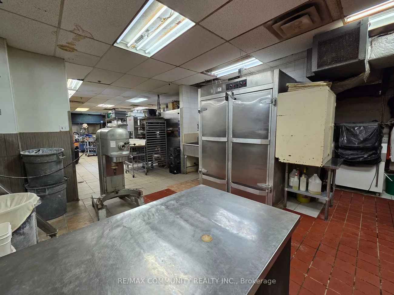 880, Ellesmere, Dorset Park, Toronto