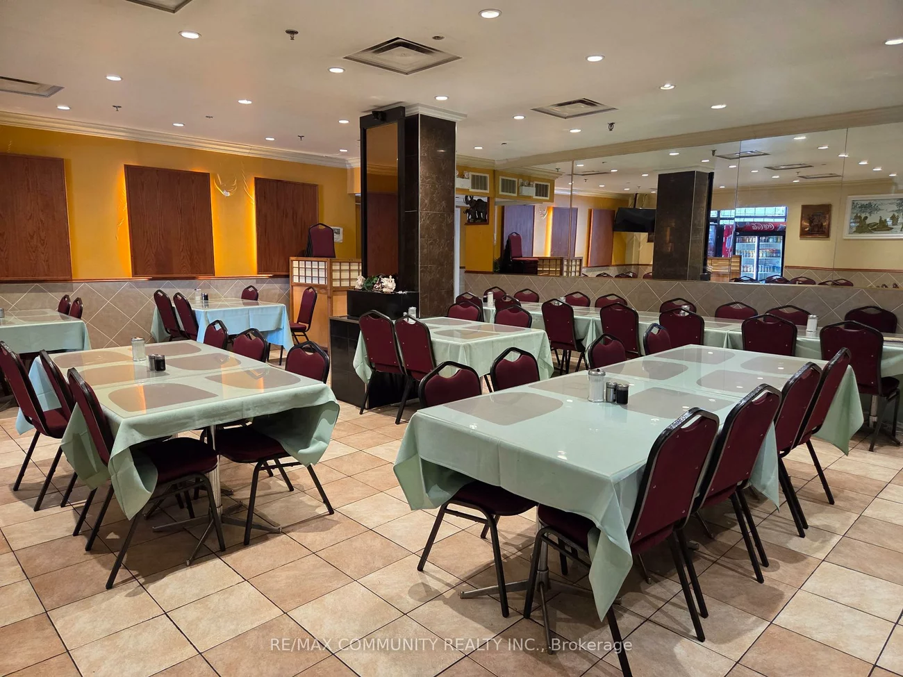 880, Ellesmere, Dorset Park, Toronto