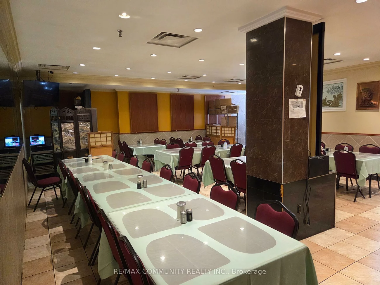 880, Ellesmere, Dorset Park, Toronto