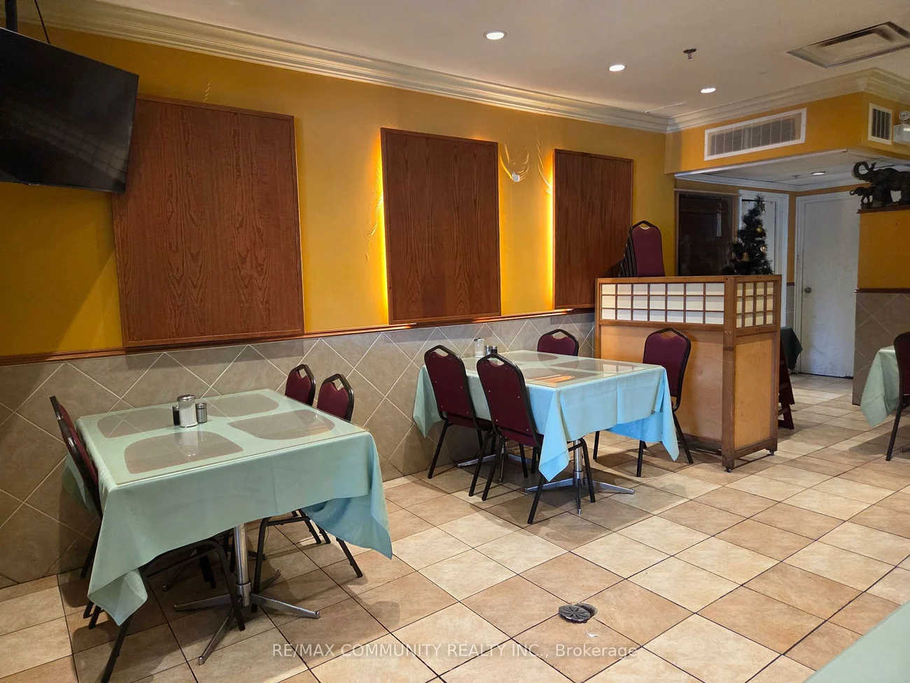 880, Ellesmere, Dorset Park, Toronto