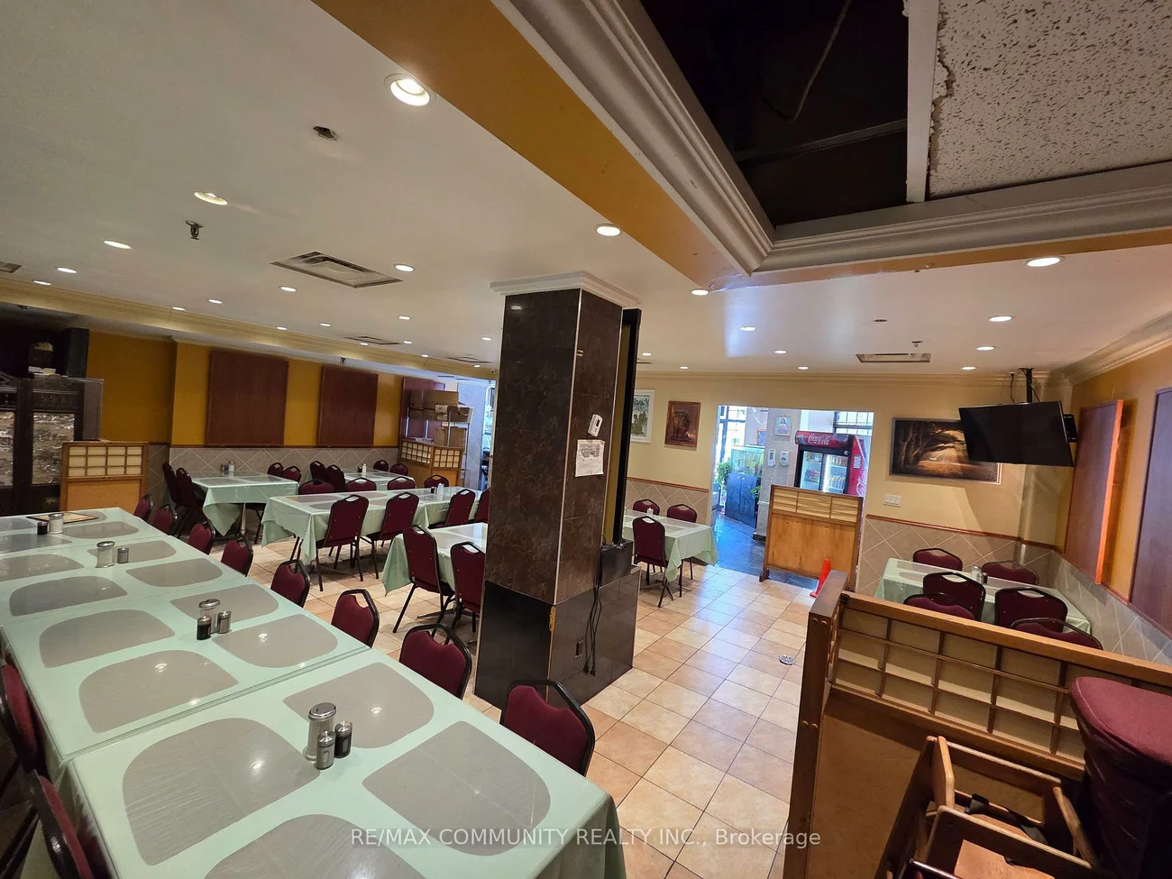 880, Ellesmere, Dorset Park, Toronto