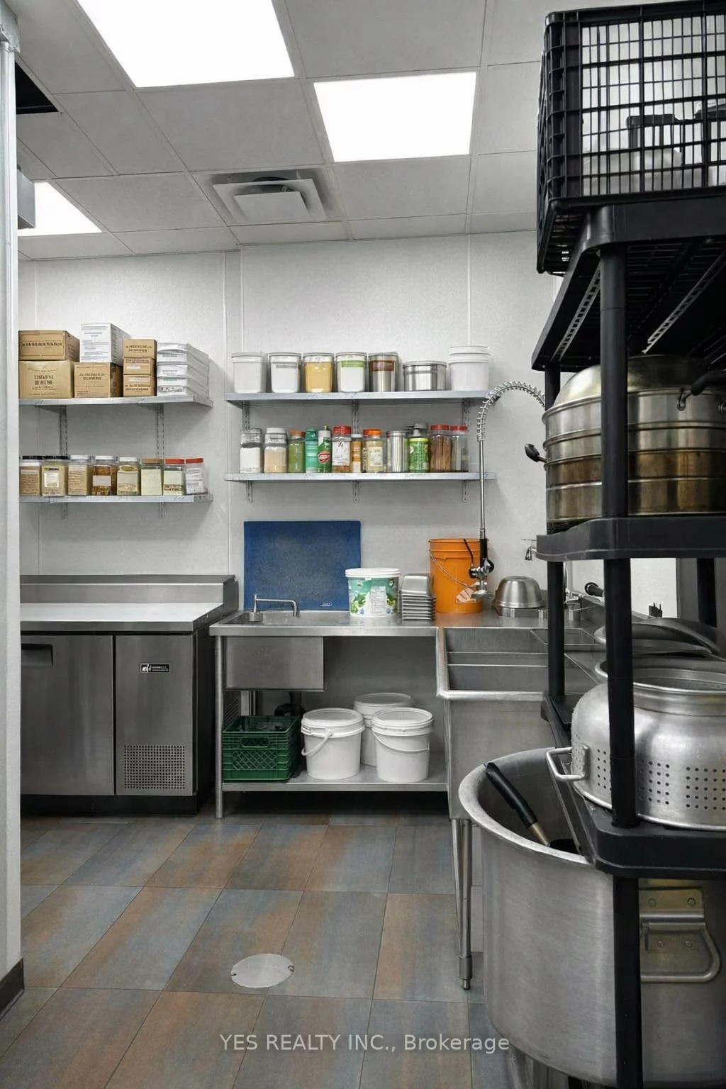 41, Lebovic, Clairlea-Birchmount, Toronto