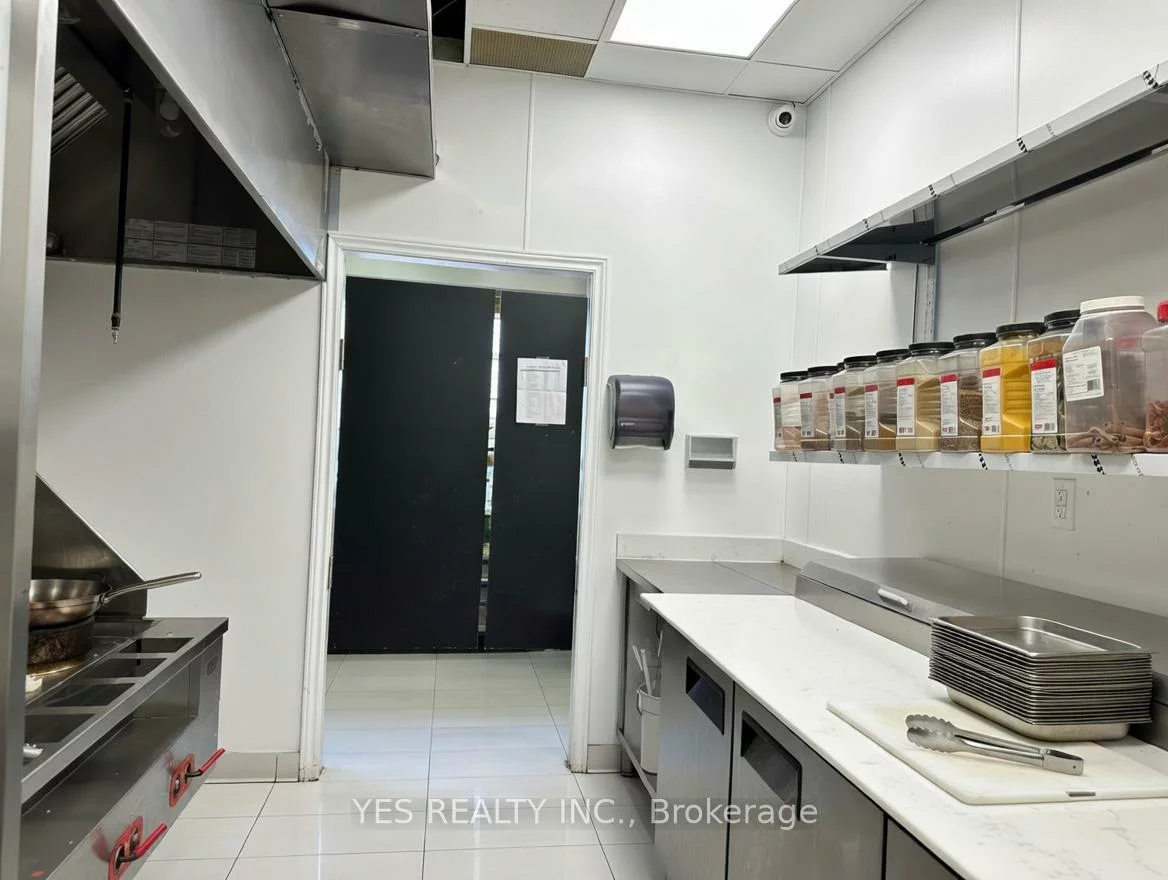 41, Lebovic, Clairlea-Birchmount, Toronto