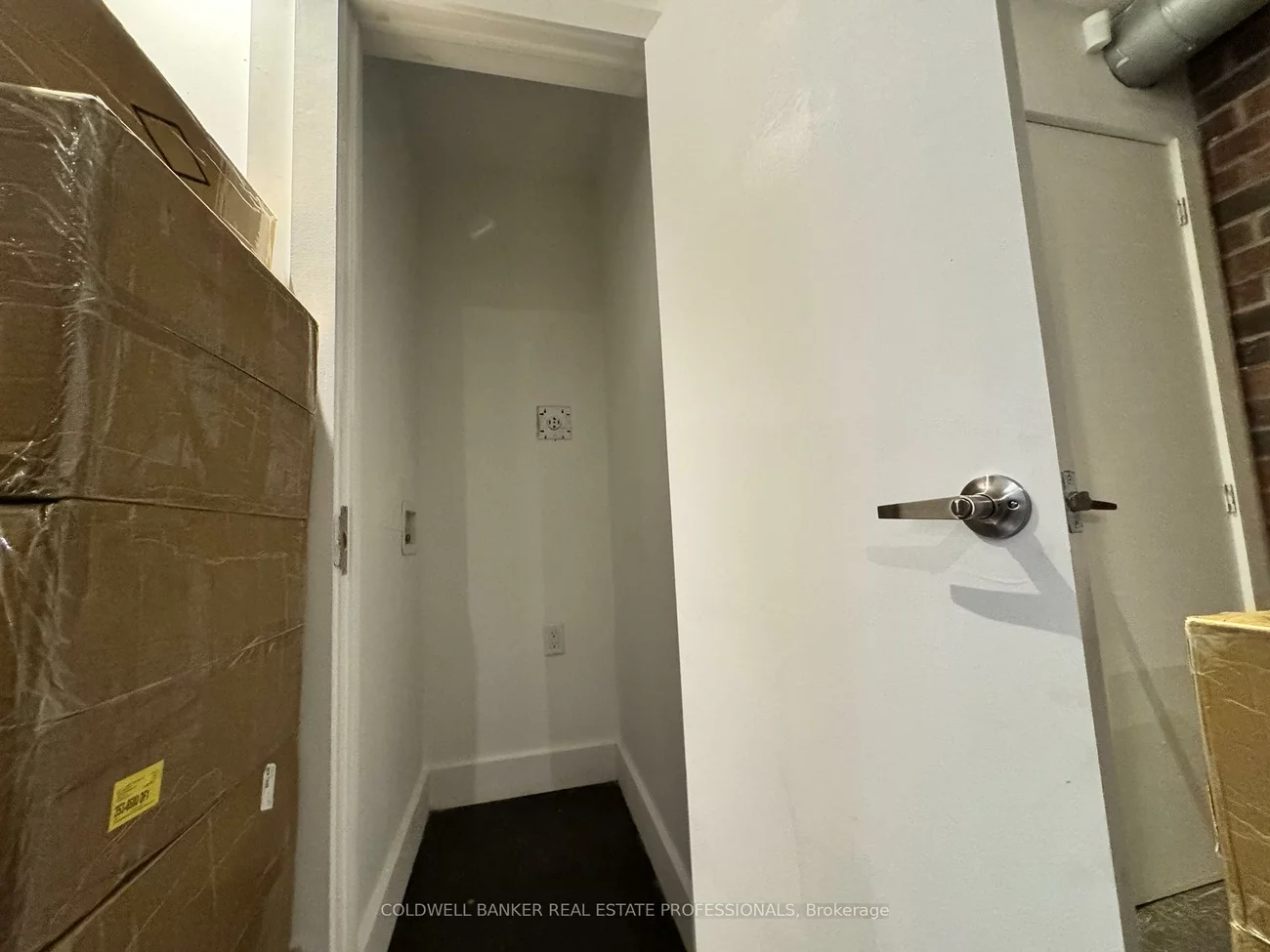 1159, Dundas, South Riverdale, Toronto