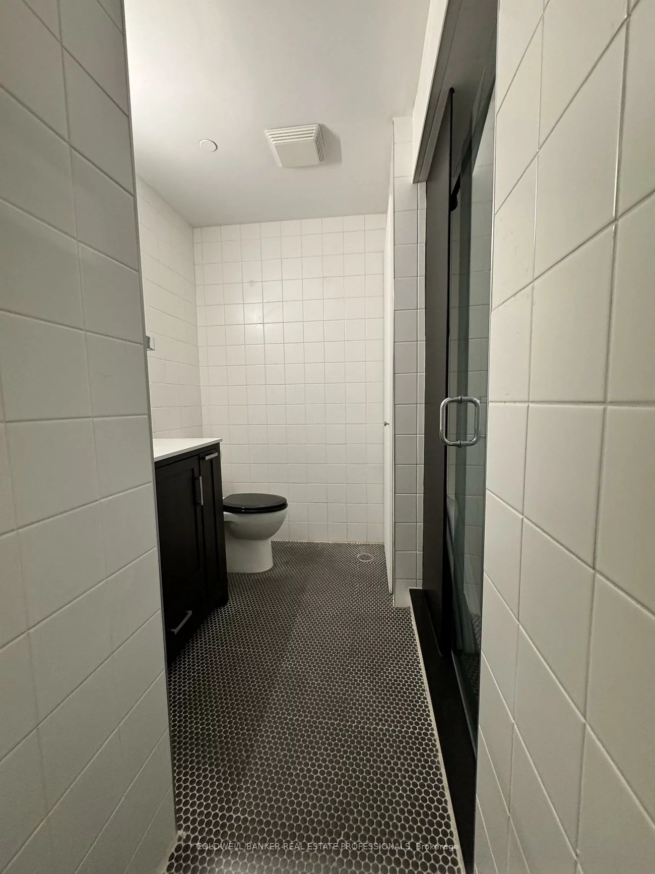 1159, Dundas, South Riverdale, Toronto