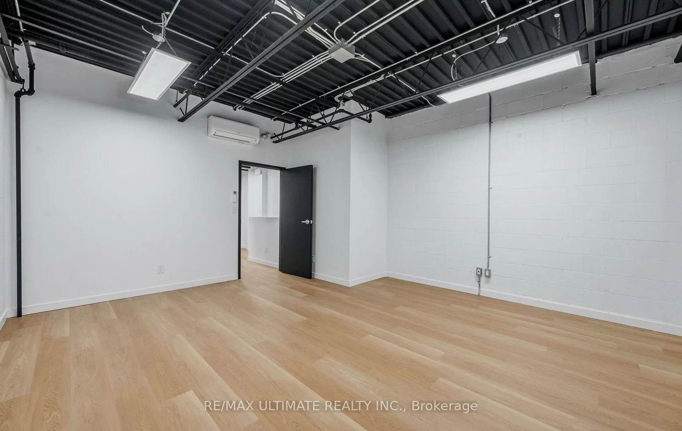 210, Silver Star, Milliken, Toronto