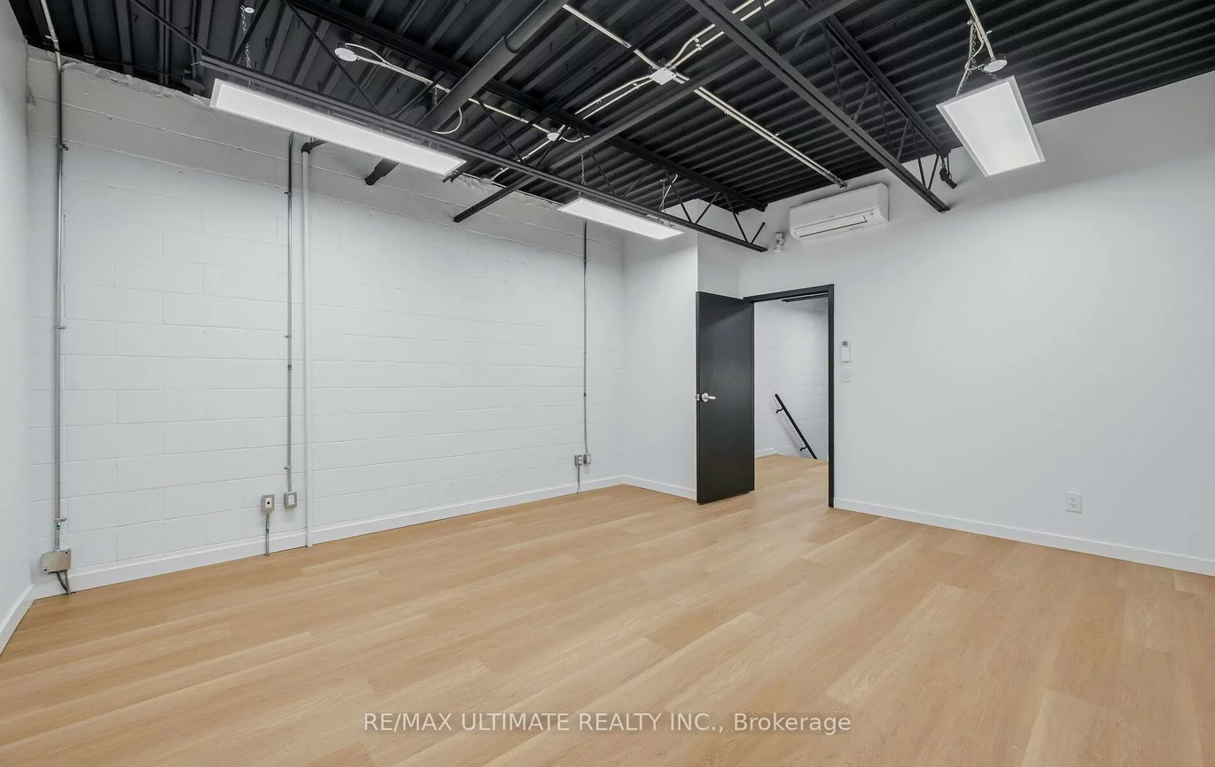 210, Silver Star, Milliken, Toronto