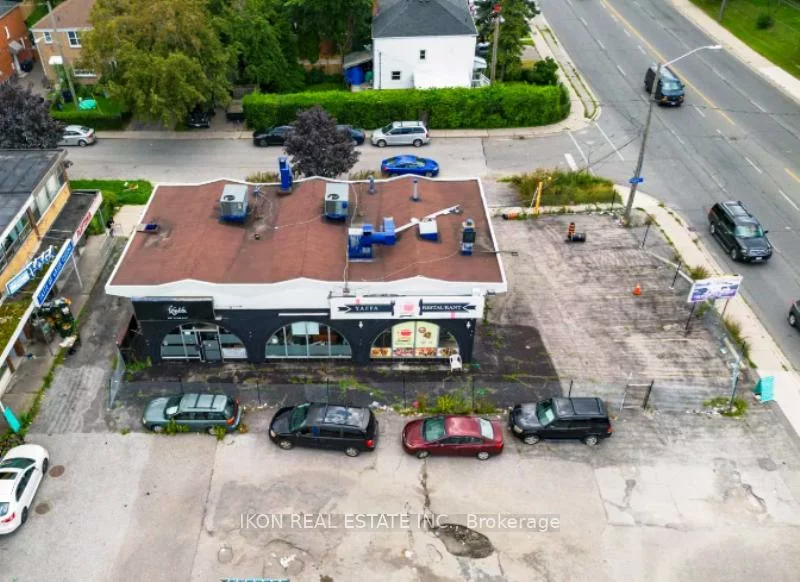 3537, St Clair, Clairlea-Birchmount, Toronto