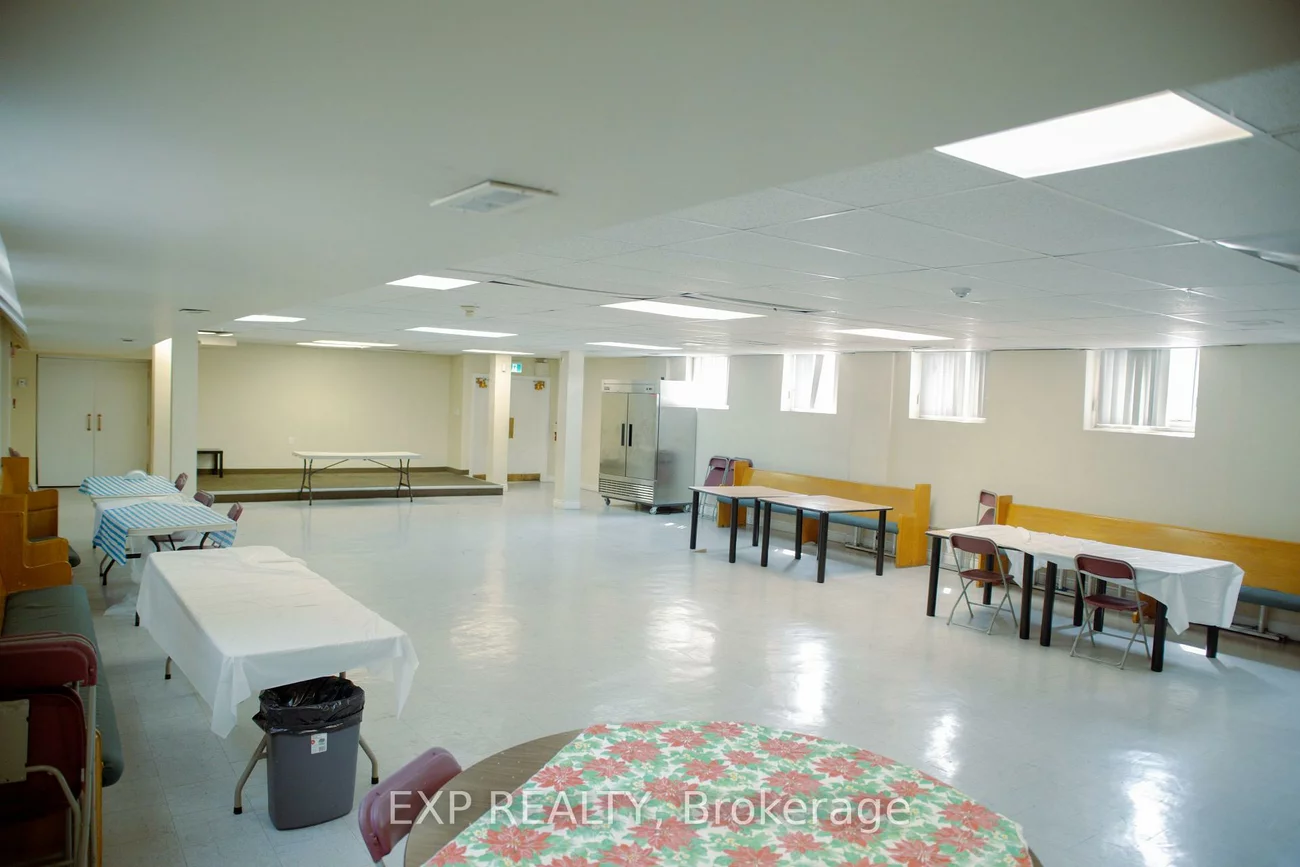 1355, Warden, Wexford-Maryvale, Toronto