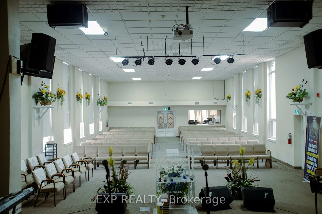 1355, Warden, Wexford-Maryvale, Toronto