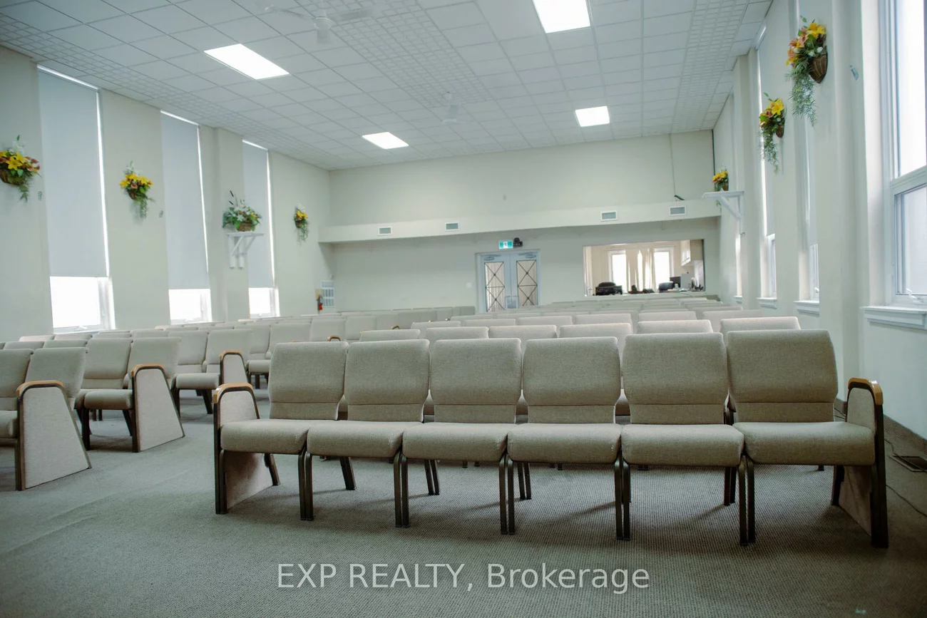 1355, Warden, Wexford-Maryvale, Toronto