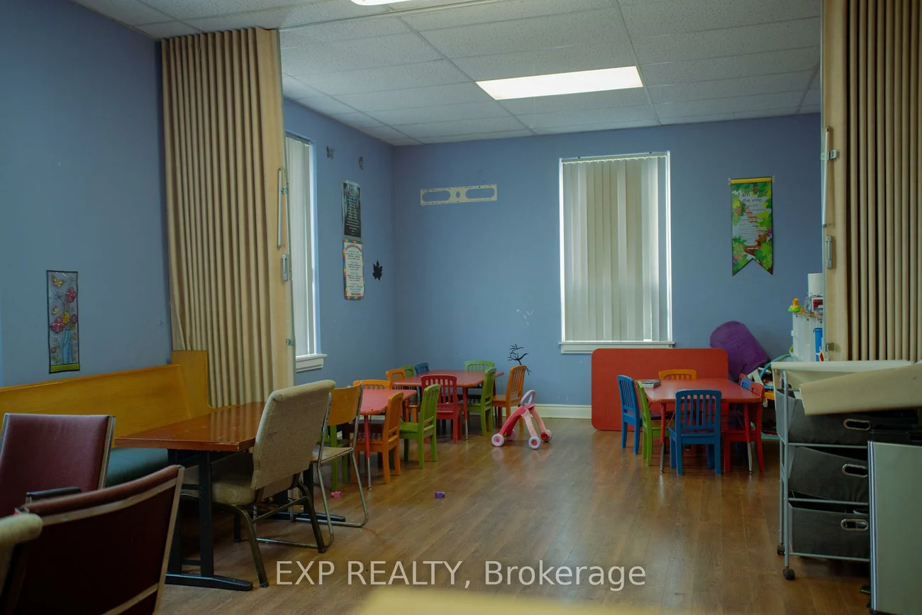 1355, Warden, Wexford-Maryvale, Toronto