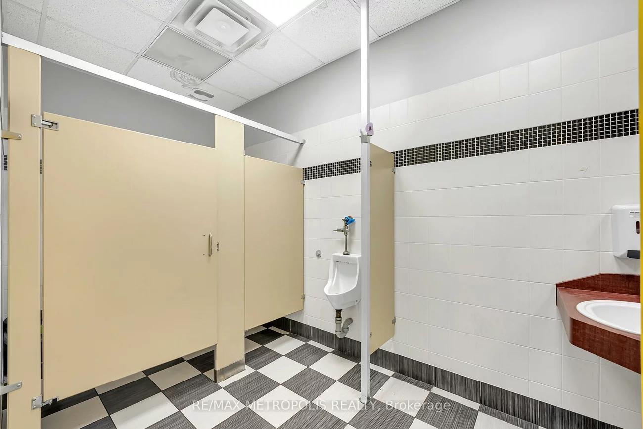 6, Rylander, Rouge E11, Toronto