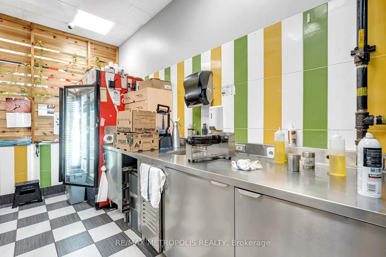 6, Rylander, Rouge E11, Toronto