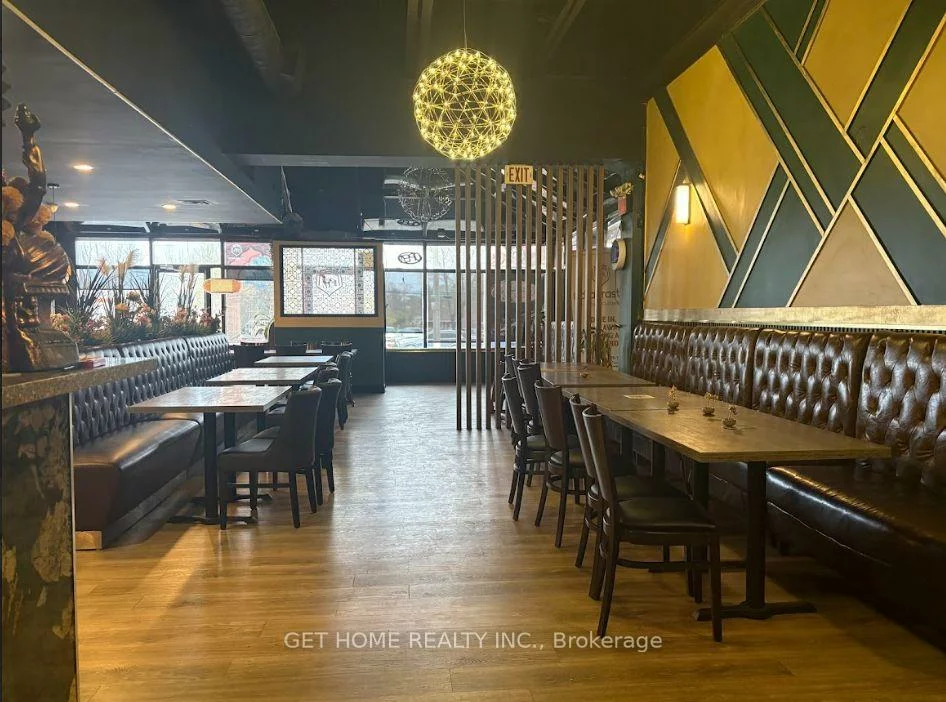 3300, Lawrence, Woburn, Toronto