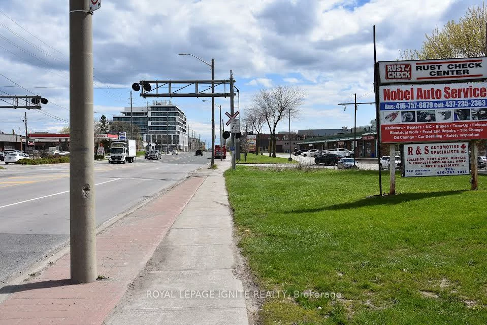 752, Warden, Clairlea-Birchmount, Toronto