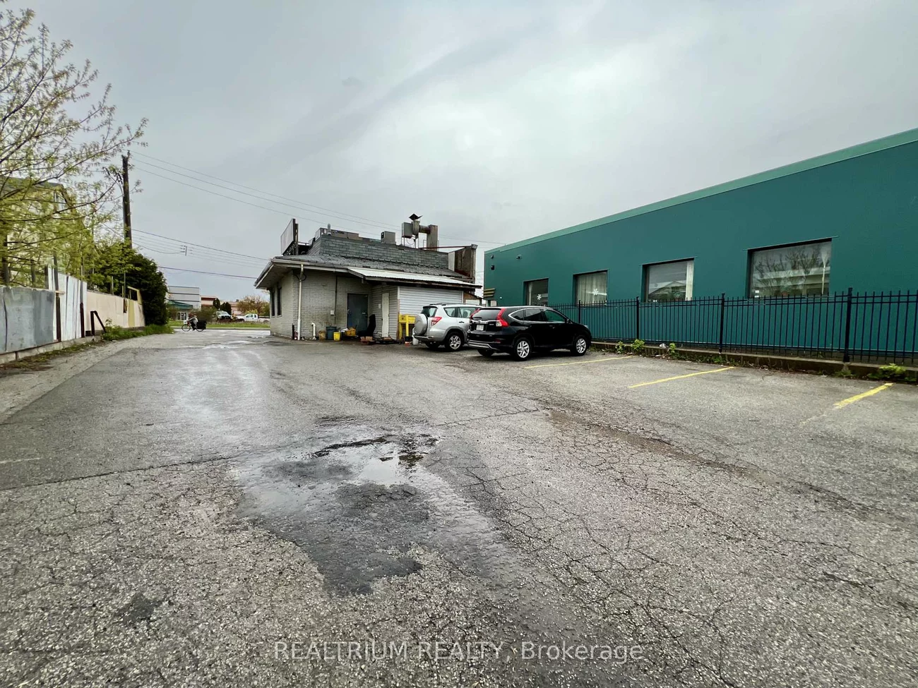 58, Redlea, Milliken, Toronto