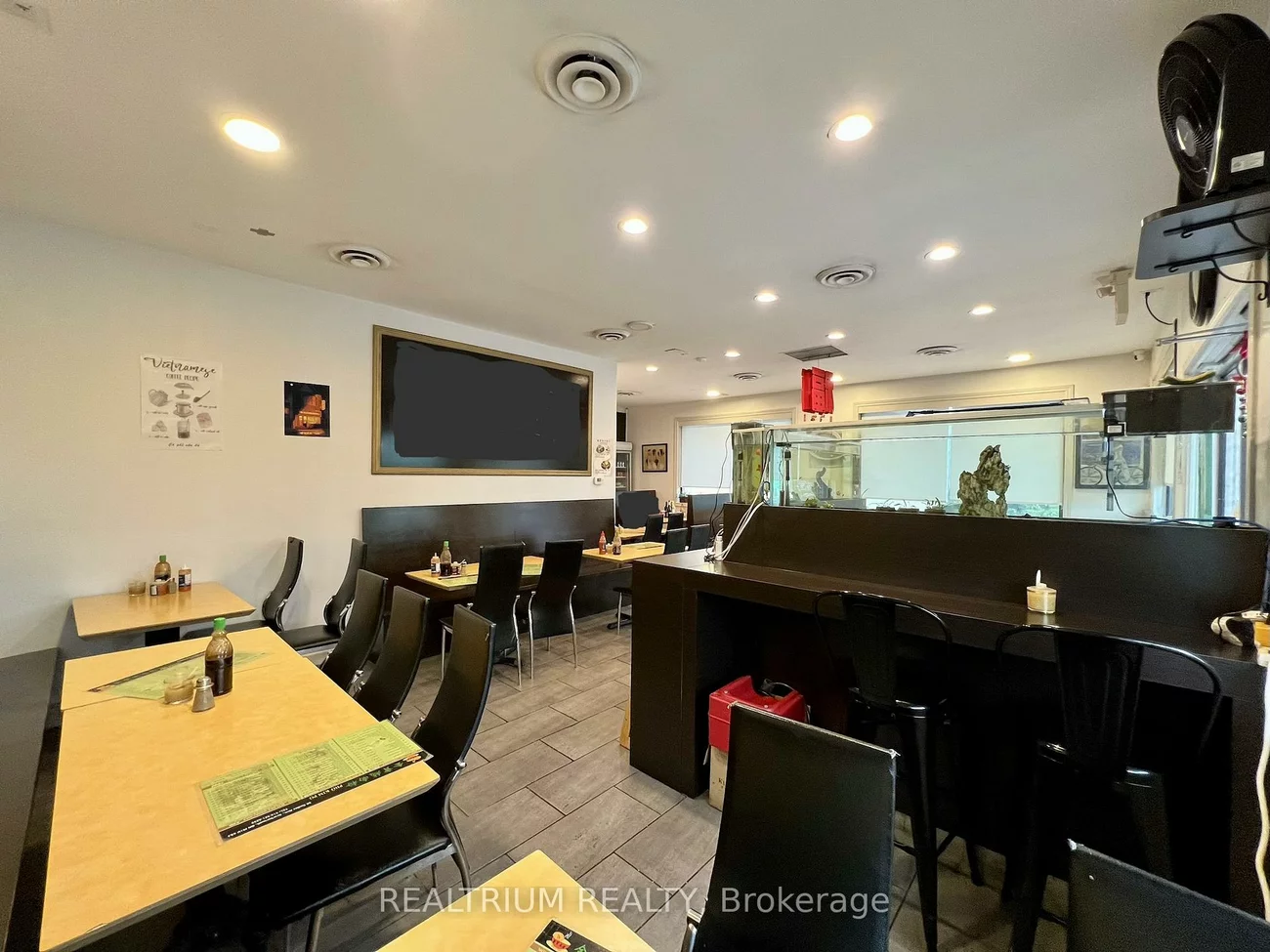 58, Redlea, Milliken, Toronto