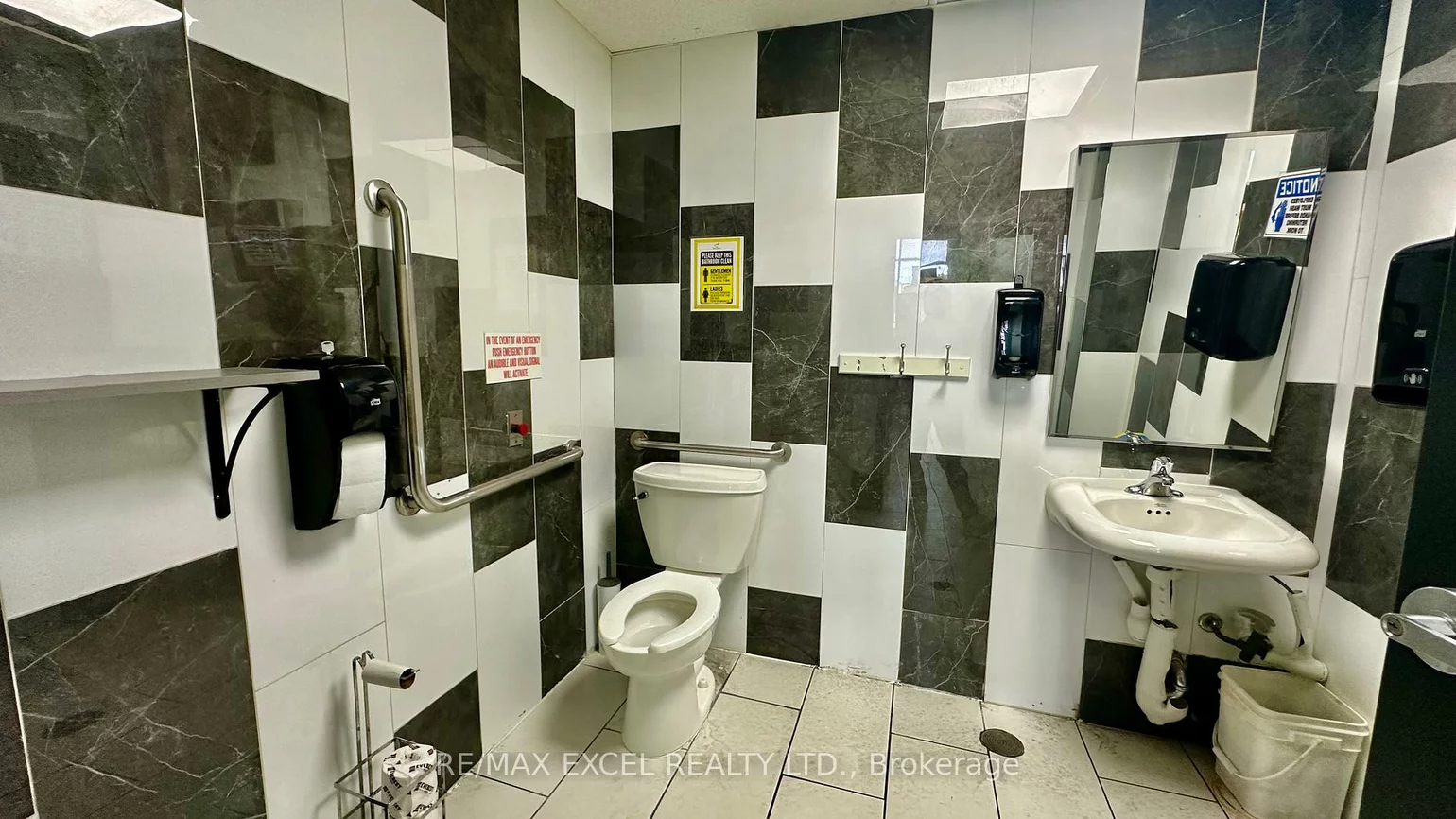 3245, Finch, L'Amoreaux, Toronto