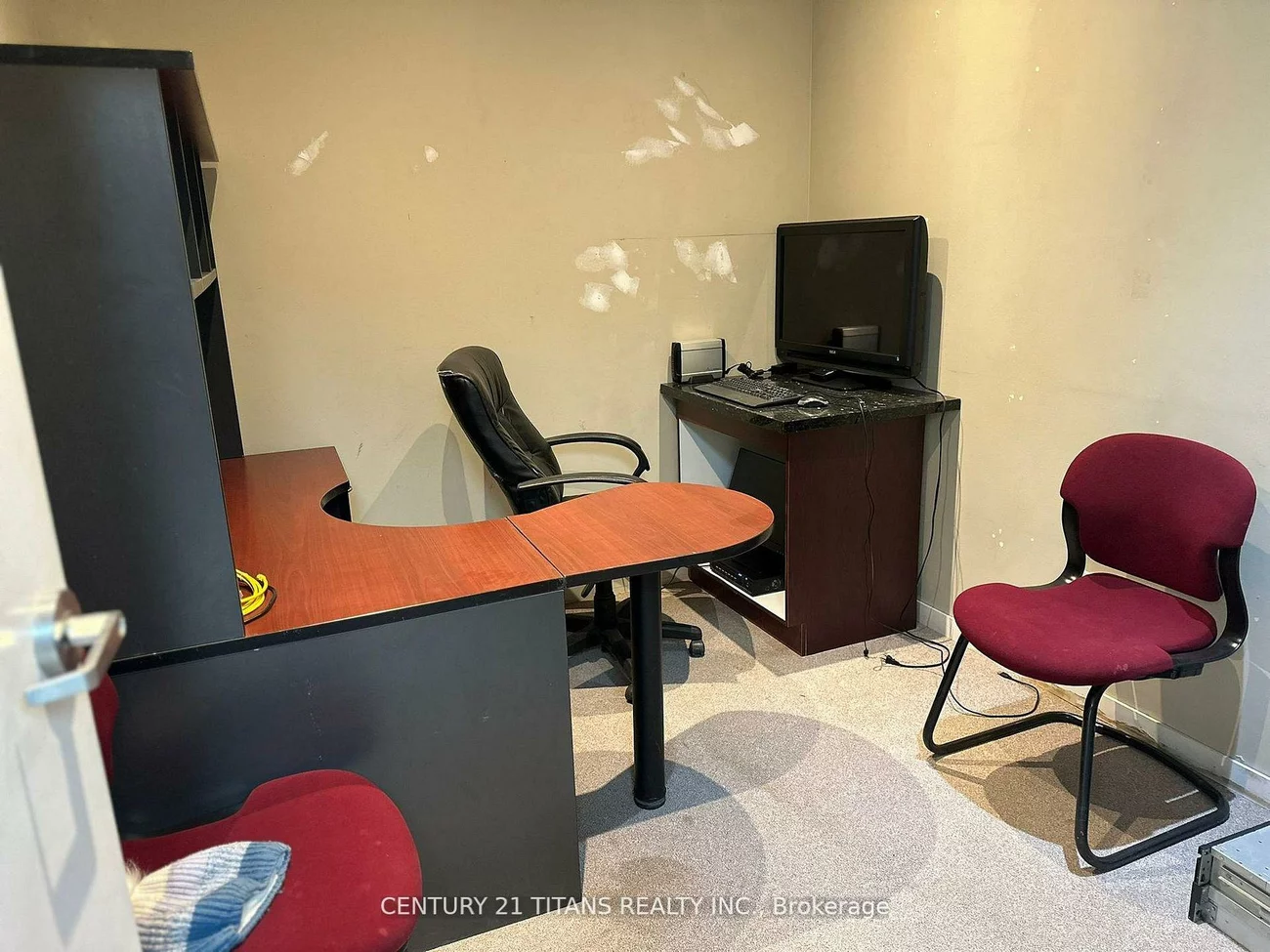 20, Venture, Rouge E11, Toronto