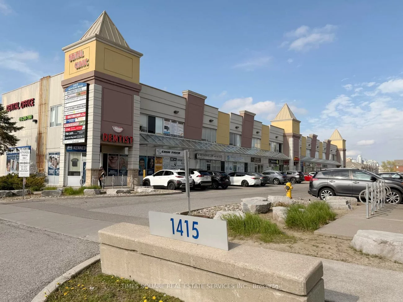 1415, Kennedy, Dorset Park, Toronto