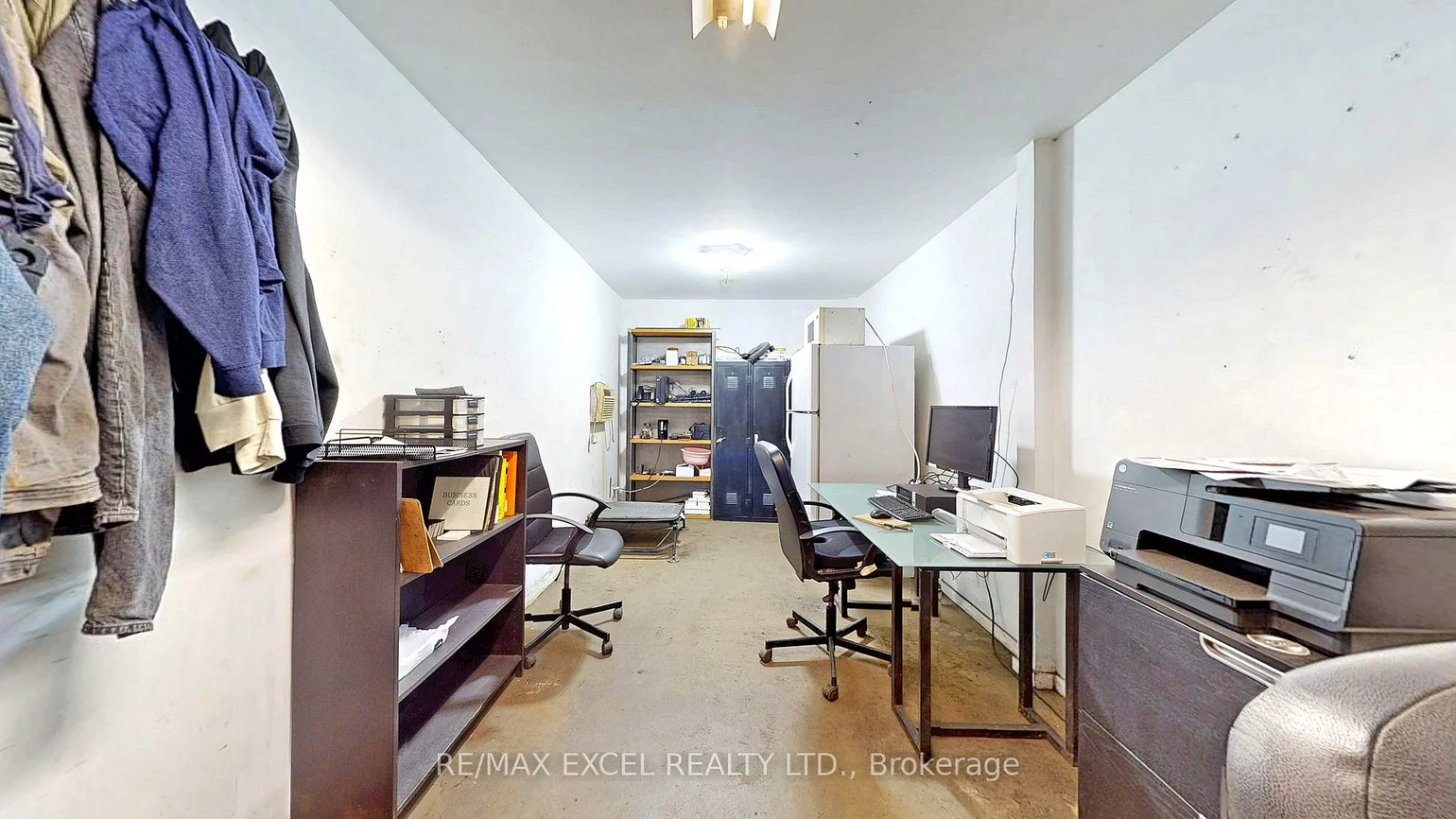 25, Waterman, O'Connor-Parkview, Toronto