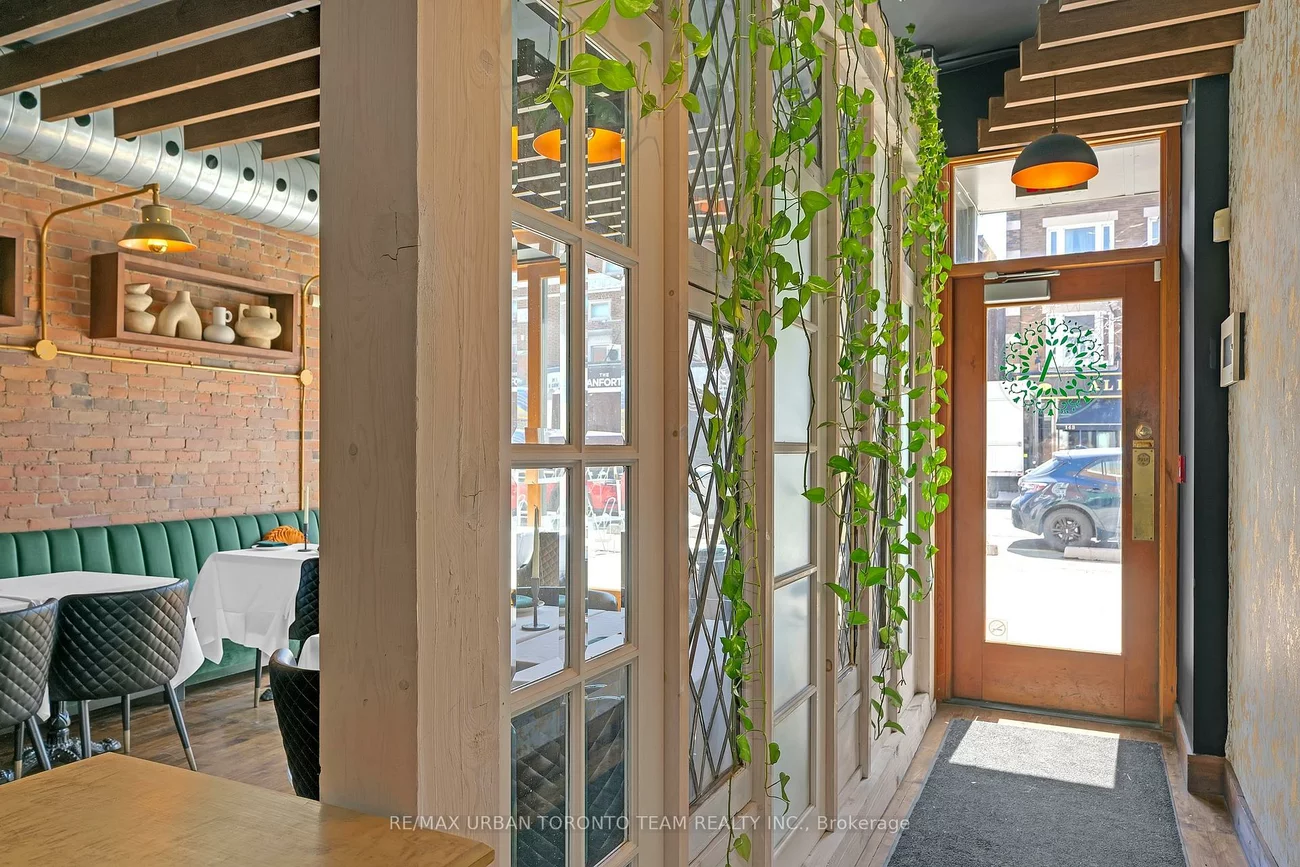 162, Danforth, North Riverdale, Toronto