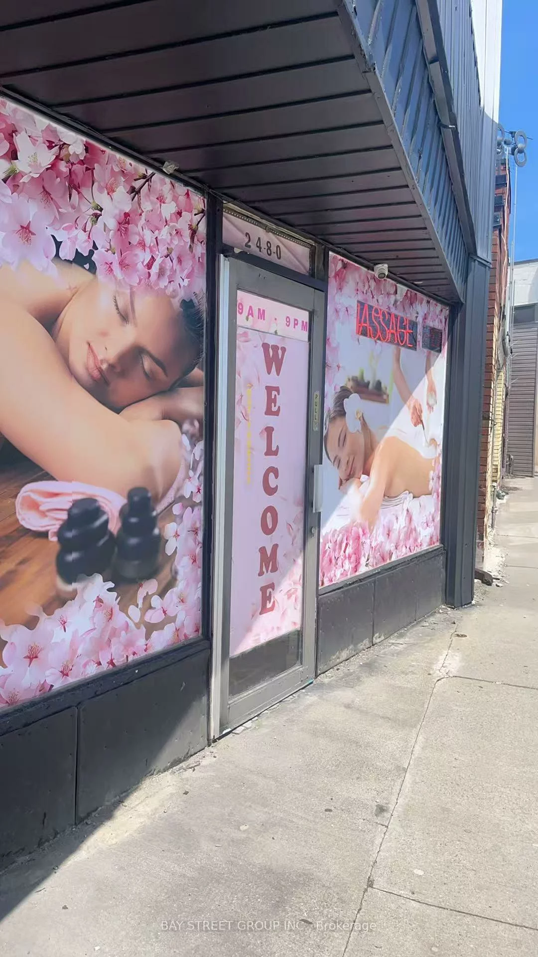 2480, Kingston, Birchcliffe-Cliffside, Toronto
