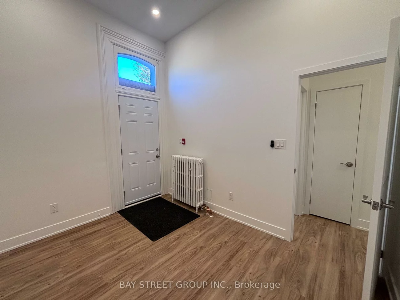 1311, Pape, Danforth Village-East York, Toronto