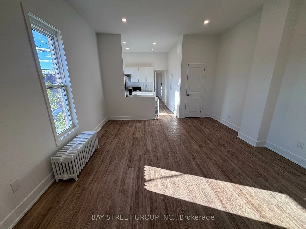 1311, Pape, Danforth Village-East York, Toronto