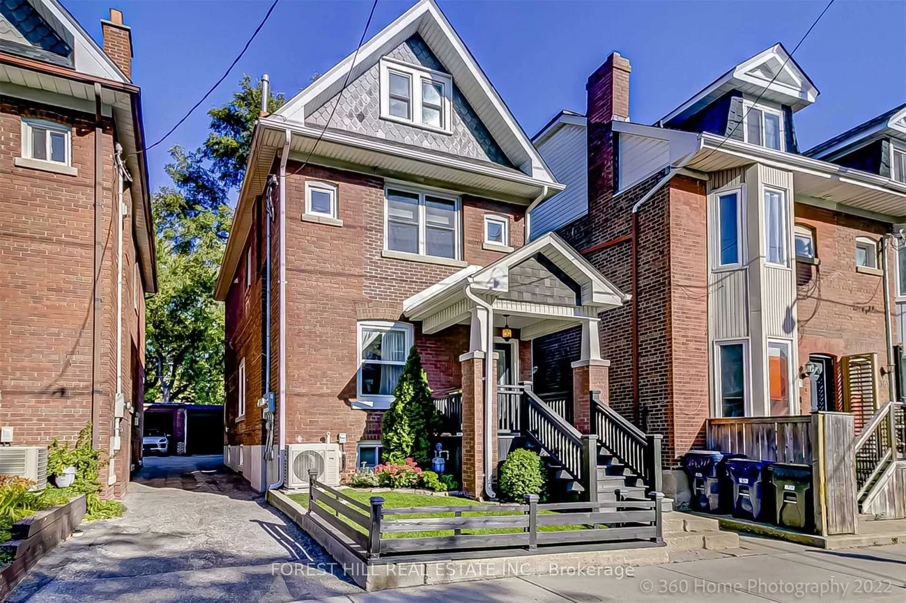 373, Woodbine, The Beaches, Toronto