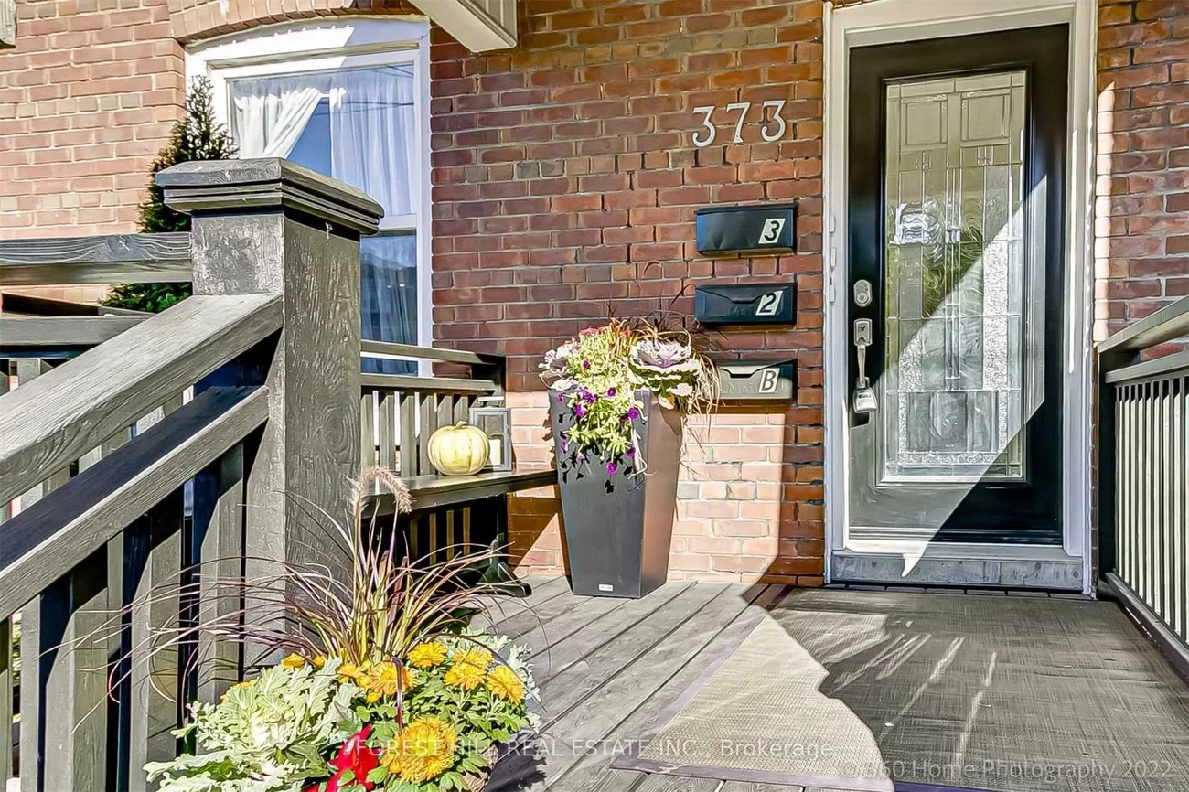 373, Woodbine, The Beaches, Toronto