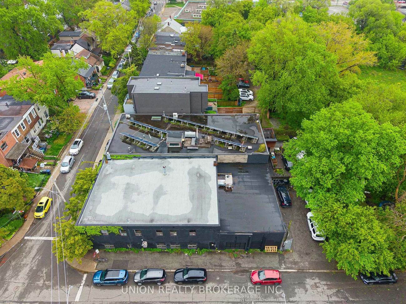 186, Munro, South Riverdale, Toronto