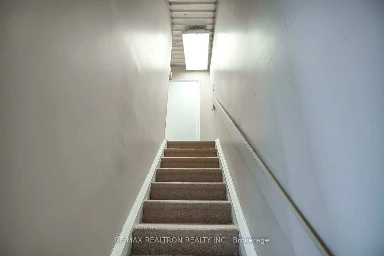 110, Ironside, Rouge E11, Toronto
