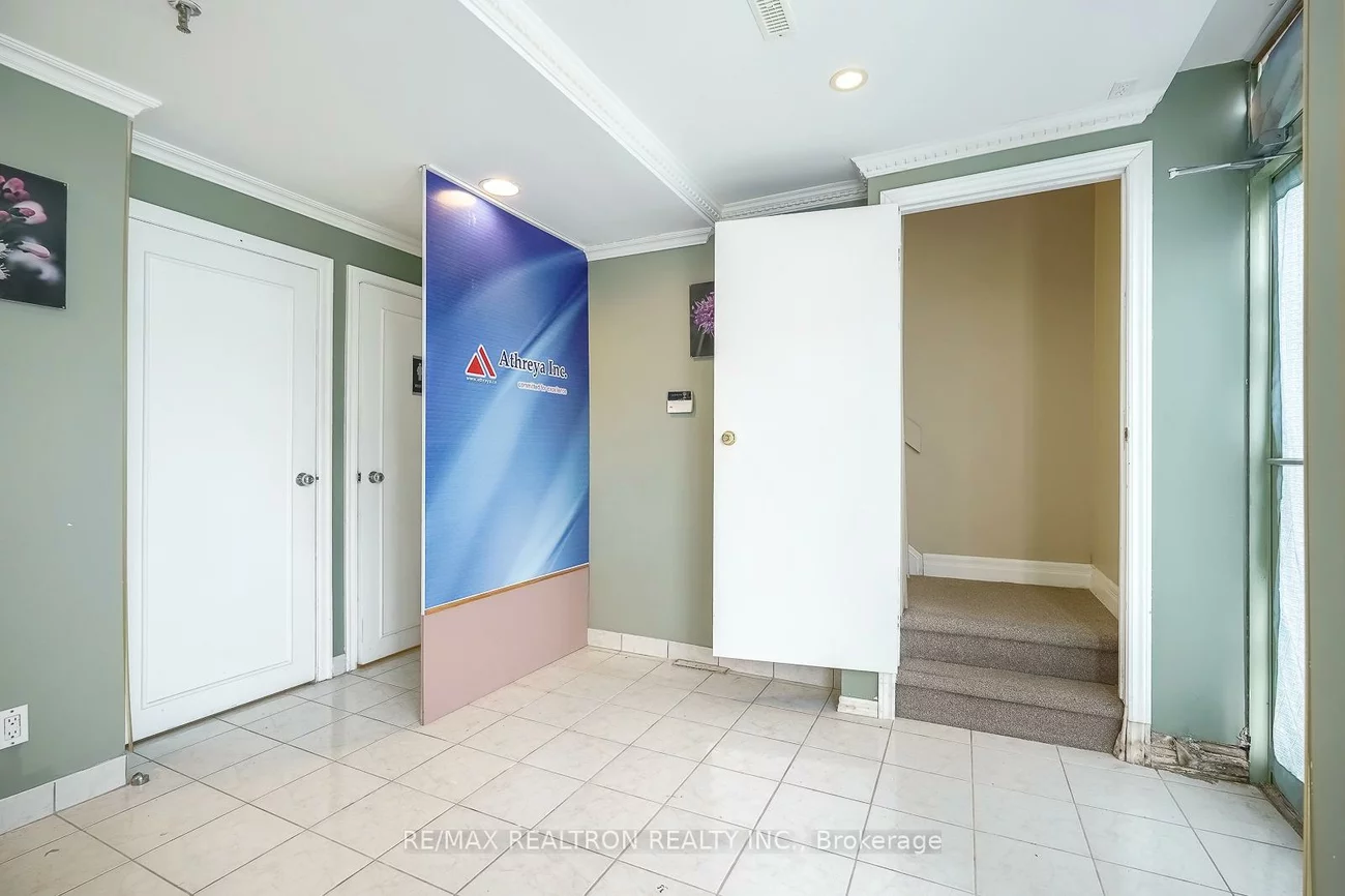 110, Ironside, Rouge E11, Toronto