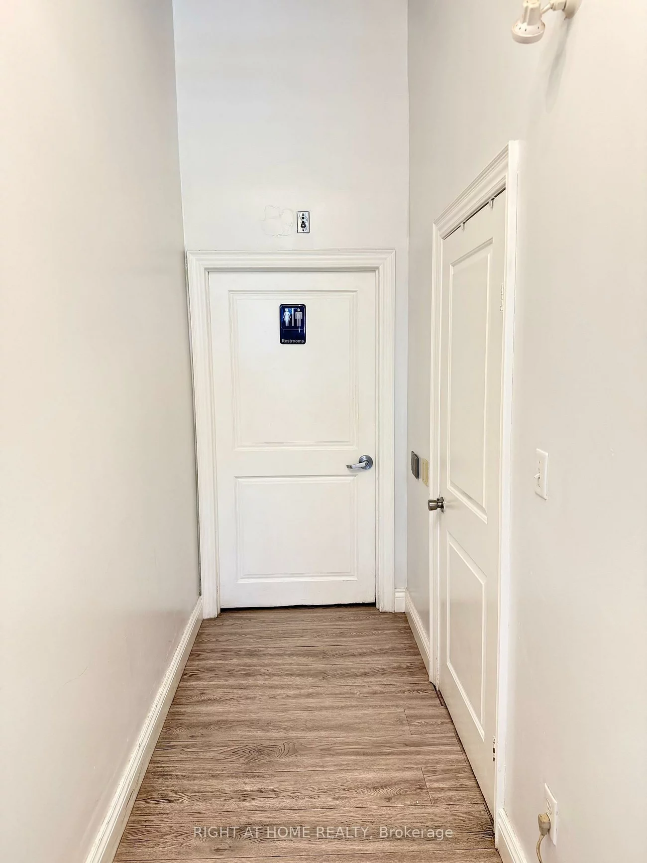 4379, Kingston, West Hill, Toronto
