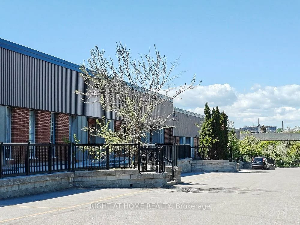 1220, Ellesmere, Bendale, Toronto