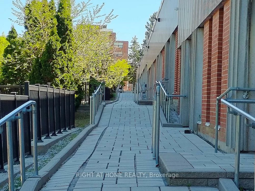 1220, Ellesmere, Bendale, Toronto