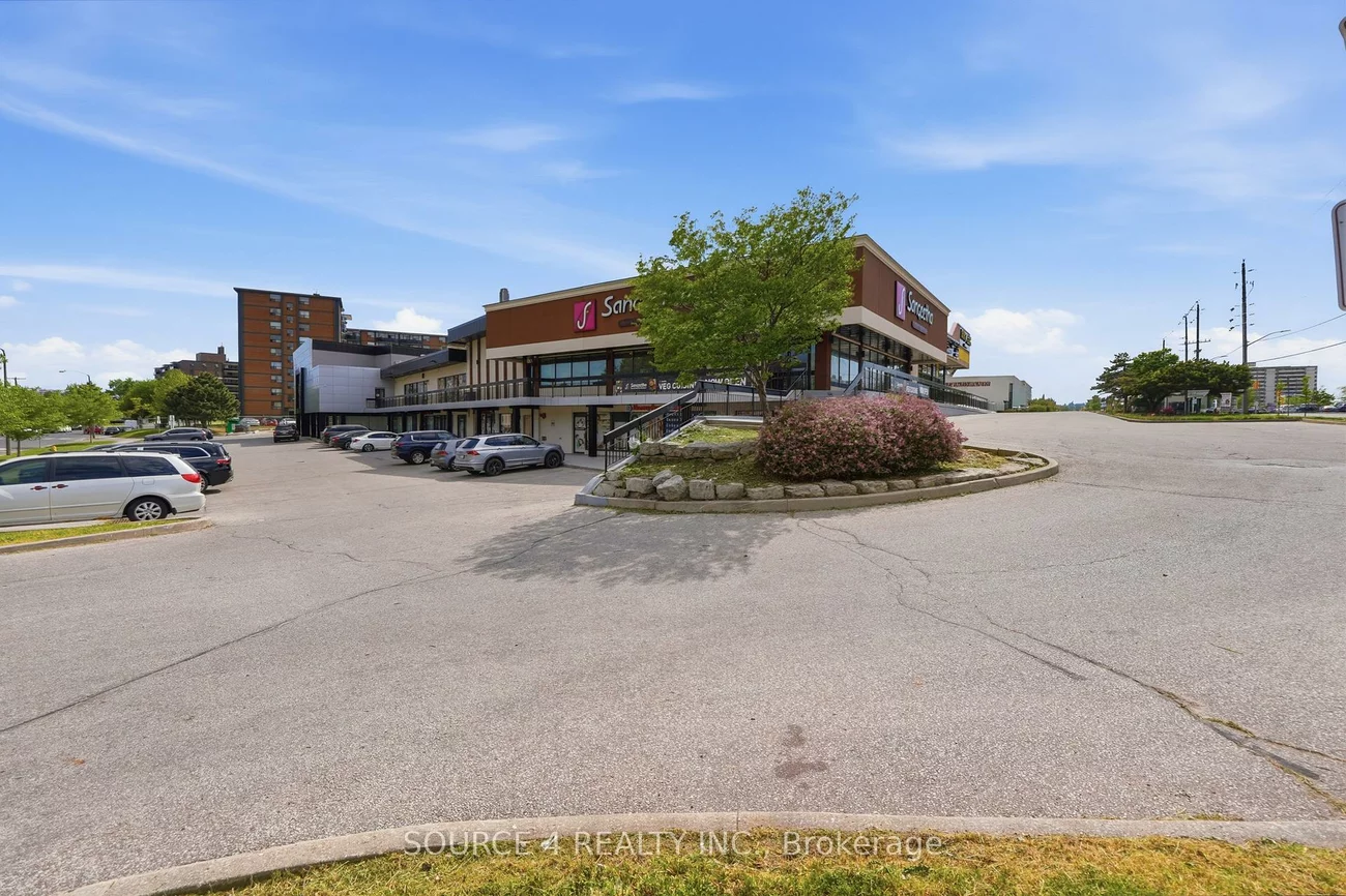 3601, Lawrence, Woburn, Toronto