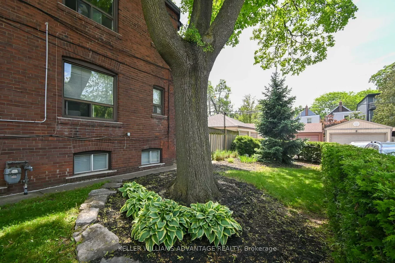 110-112, Dewhurst, Danforth, Toronto