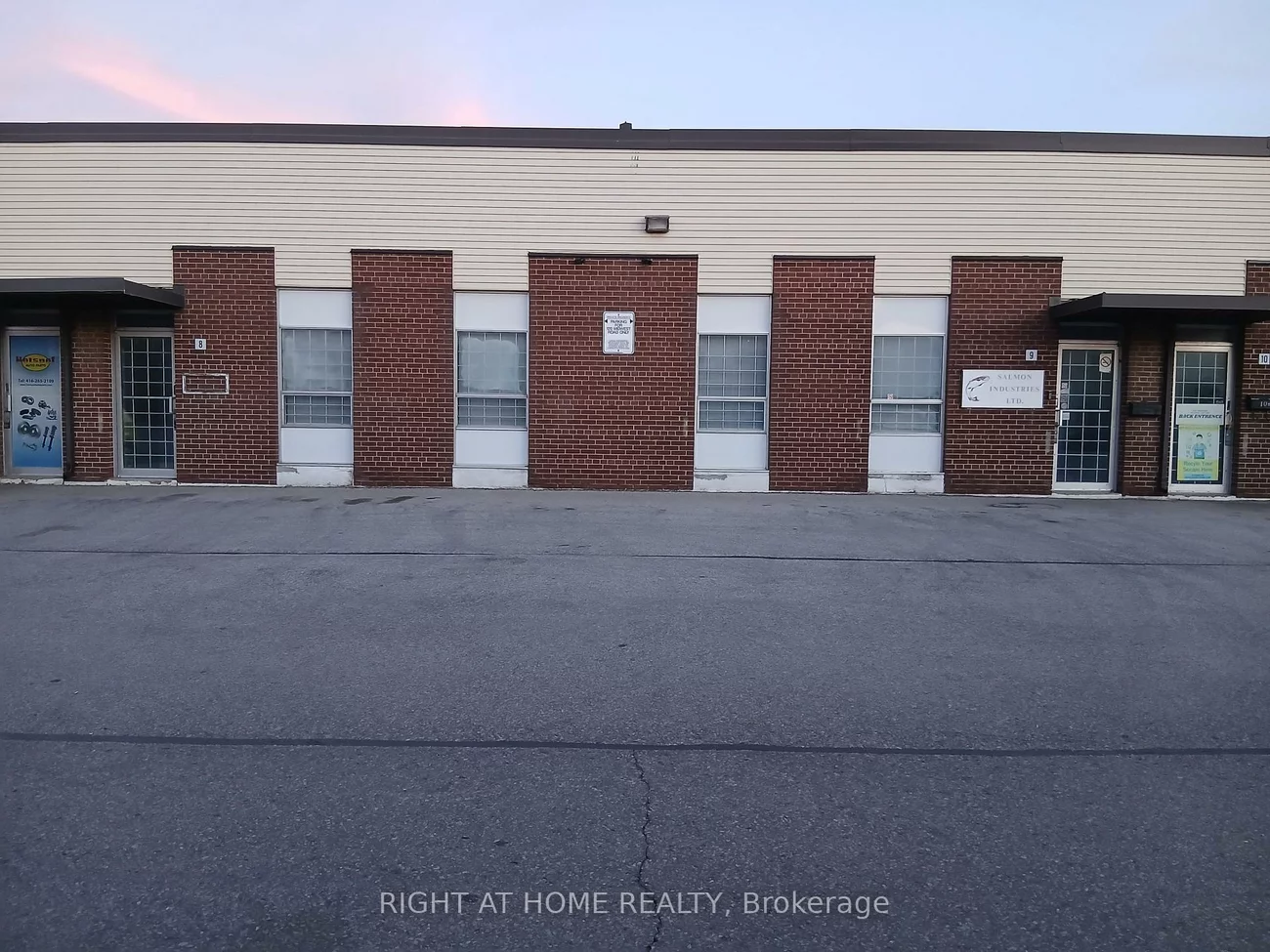 120, Midwest, Dorset Park, Toronto
