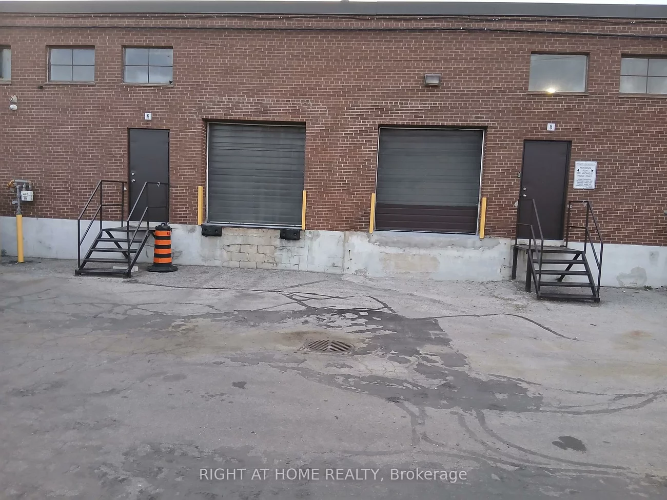 120, Midwest, Dorset Park, Toronto