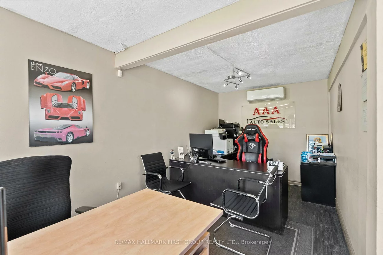 4656, Kingston, West Hill, Toronto
